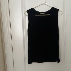 Chic Black Sleeveless Tank Top